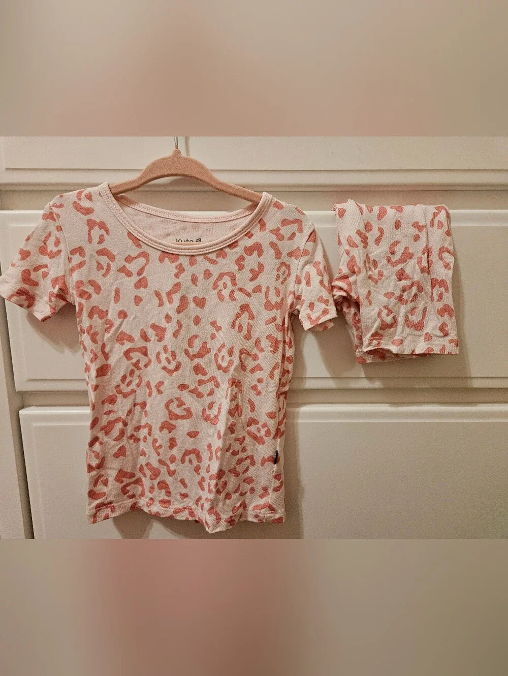 Kyte Baby Sakura Leopard Short Pj Set- size 2T